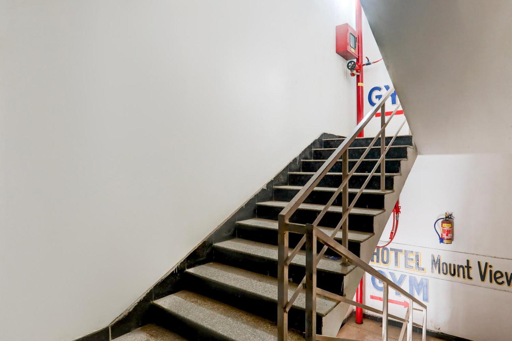Hotel O Shree Mayaa Gválijar Exteriér fotografie